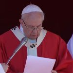 Papa no Angelus: Deus converta quem semeia morte, produz e trafica armas