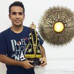 Superação de problemas pessoais pela intercessão de Nossa Senhora