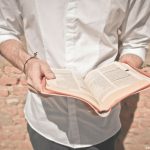 Que tal começar tudo pela Palavra de Deus?