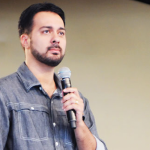 Na Cruz com Maria - Thiago Tomé