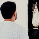 Superação de problemas familiares por intercessão de Maria
