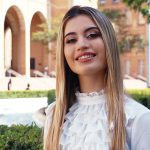 Camila Holanda dedica clipe a Nossa Senhora Aparecida