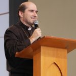 Jesus veio nos dar o remédio para fecharmos nossas feridas