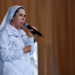 AO VIVO: Irmã Zélia Gracia prega no Encontro Gente do Bem