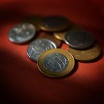 Descubra por que a Igreja cobra espórtulas e taxas