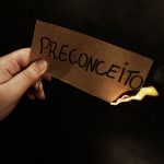 O conhecimento é a chave para uma sociedade sem preconceito
