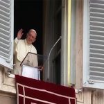 No Ângelus, Papa recorda beatificação de Pe. João Schiavo