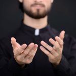 Coração de padre, cidade do povo