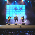 AO VIVO: Show com Banda Dom