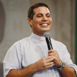 Onde houverem vidas secas e ávidas por graça, ali deve chegar a Palavra