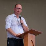 Robson Luis prega no 2º Cenáculo na Canção Nova