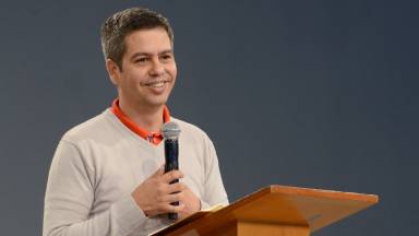 pregação com Lúcio Domício