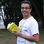 Luz da fé: Só existe um Deus!