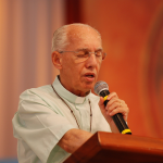 Proclamemos o nome de Jesus