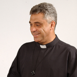 Aprendendo com as histórias do Padre Léo