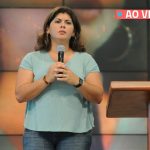 Acompanhe pregação com Alexandra Gonçalves