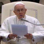Papa na catequese: Para rezar bem é preciso ter um coração de criança