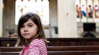 O que fazer com filhos pequenos na hora da Missa?