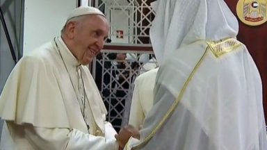 Papa nos Emirados Árabes: primeiros compromissos no país