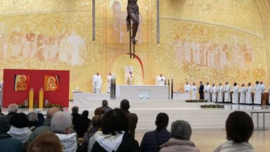 Igreja celebra festa dos pastorinhos de Fátima, Francisco e Jacinta