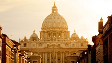 Conheça a tradição apostólica da Igreja