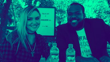 Ana Gabriela participa do programa de humor Talklist