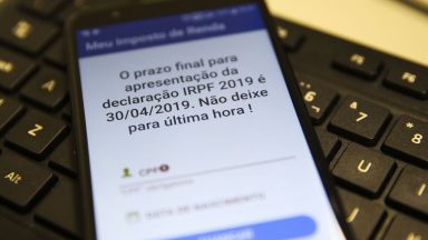 Contribuintes têm até hoje para entregar Imposto de Renda