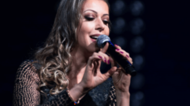 Confira agora: entrevista com Adriana Arydes