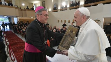 Não tenham medo de gastar a vida por amor, diz Papa aos sacerdotes