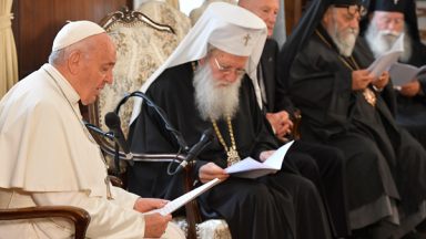 Um dia, poderemos celebrar no mesmo altar, diz Papa a ortodoxos