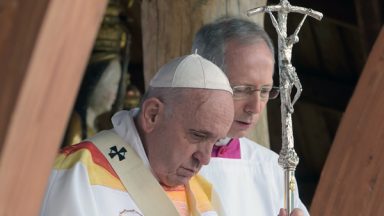 Papa Francisco: não deixemos que nos seja roubada a fraternidade