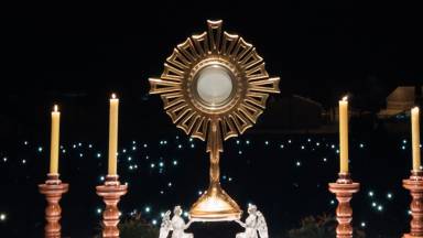 Adoração ao Santíssimo Sacramento