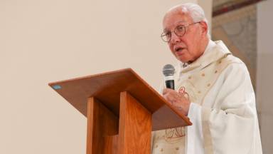 Acolha em seu coração Cristo, o Salvador que nasceu para nós hoje