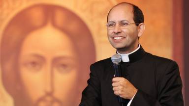 Jesus te chama a amar hoje