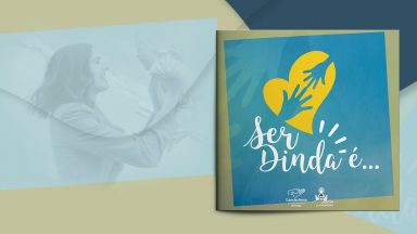 O livro traz frases reflexivas para as madrinhas. Confira!