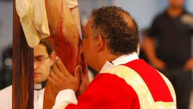 Nós vos adoramos e vos bendizemos, Senhor Jesus