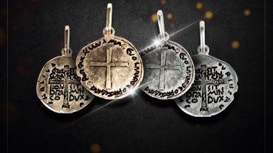 Adquira o Pingente Medalha das Duas Cruzes em Prata!