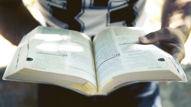 Usemos a religião para cuidarmos do próximo