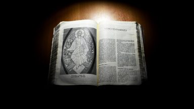 Em que a Palavra de Deus pode me ajudar?