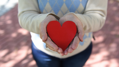 Dar o coração ao miserável