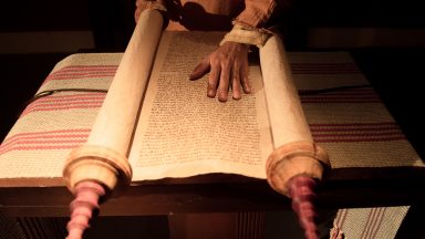 Deus fala - Viagem às origens da Bíblia