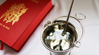 O sentido da água benta