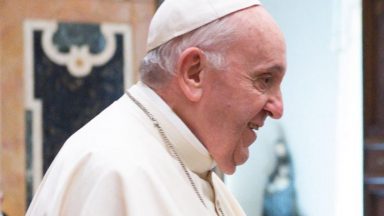 Papa: ensino é uma das obras de misericórdia espiritual