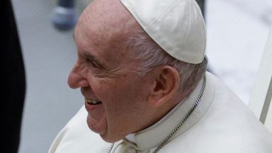 A Igreja precisa da alegria e generosidade dos jovens, frisa Papa