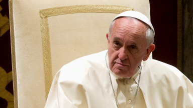 Cada um de nós é responsável pela paz, afirma Papa à Cúria Romana