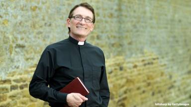 Como um padre na Igreja primitiva era tratado?