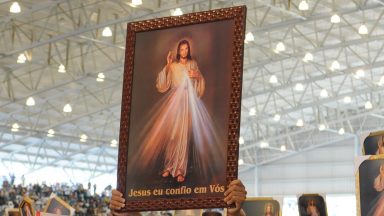 Missionária recorda a história da Festa da Misericórdia na Canção Nova
