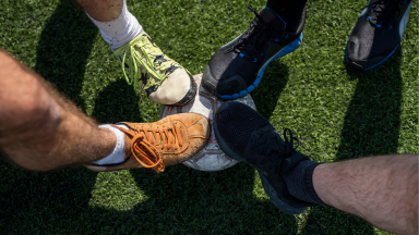 Religiosos se valem da prática do futebol para exercer a sadia convivência