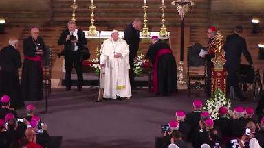 Papa se encontra com membros do clero de Portugal