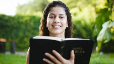 Viva o tempo de estar solteiro em plenitude com Cristo